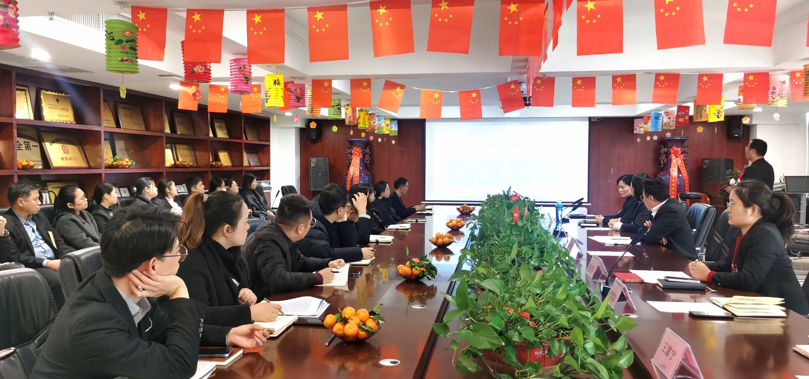 中兆建筑2026年度工作計(jì)劃會(huì)暨元旦聯(lián)歡會(huì)圓滿(mǎn)結(jié)束